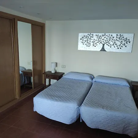 In First Line Apto 4-7 Appartement *