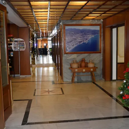 In First Line Apto 4-7 Appartement Marbella